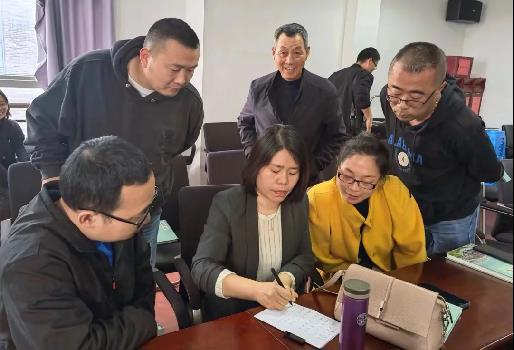 班主任与家长交流